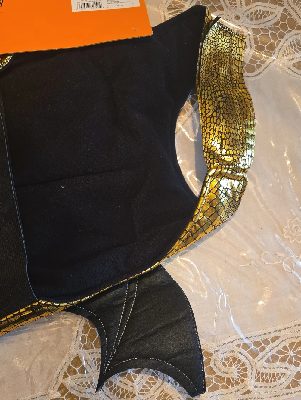 DOG *DRAGON* HALLOWEEN COSTUME - GOLD METALLIC - FITS UP T0 40 LBS - NEW